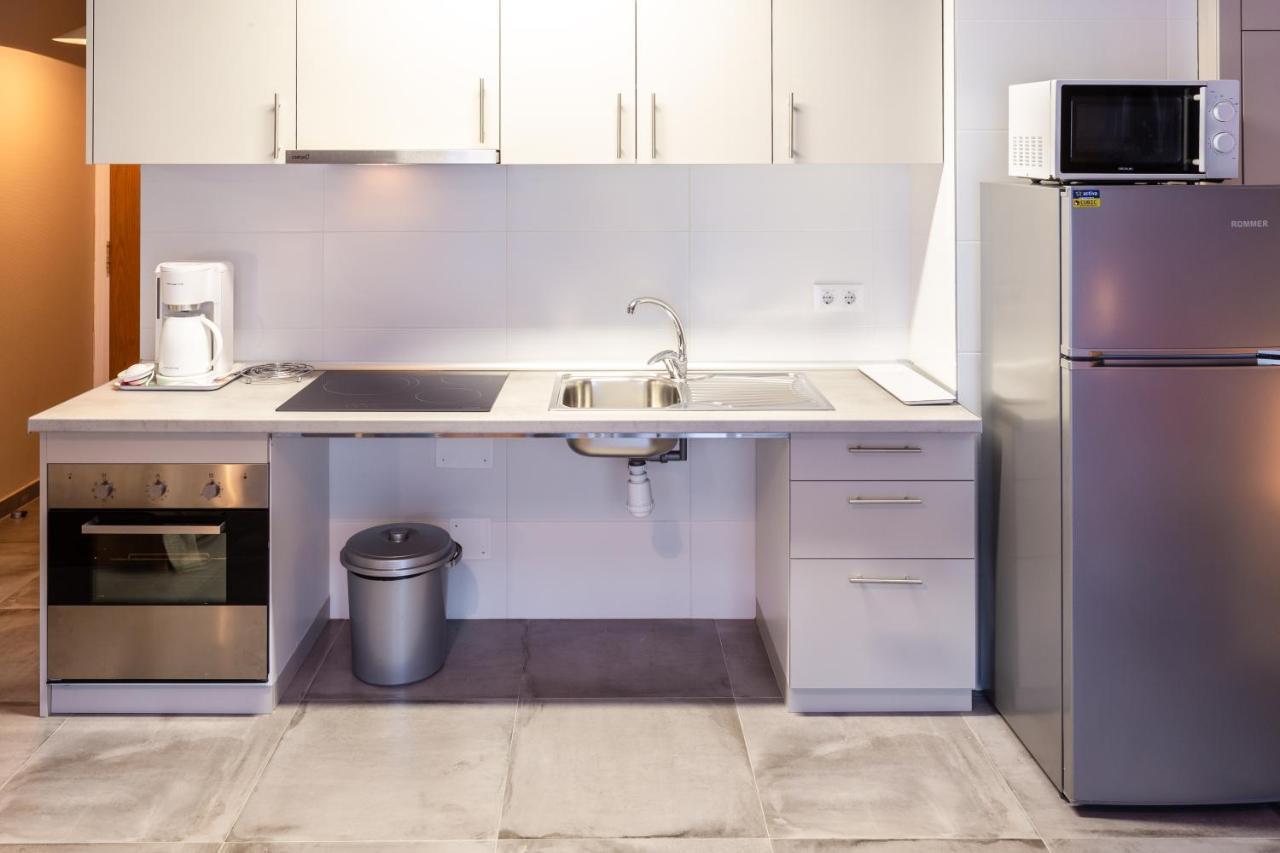 Residencia Pedrous Apartment *